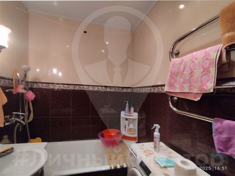 2-к квартира, 2/4 эт., 40м²