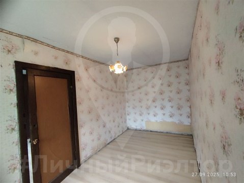 2-к квартира, 1/5 эт., 42м²